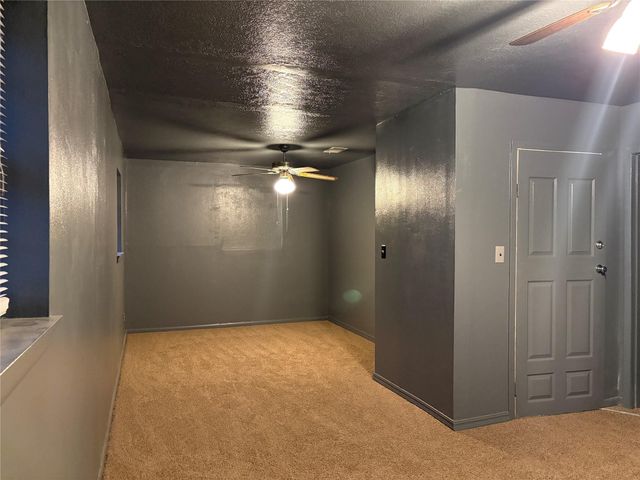 415 Zinn Drive, Crosby, TX 77532