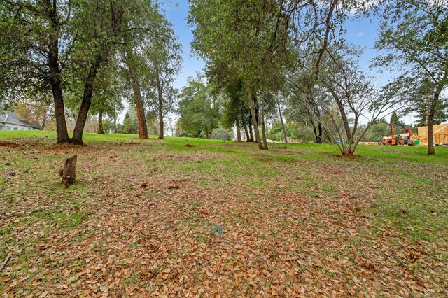 13315 Tierra Heights Road, Redding, CA 96003