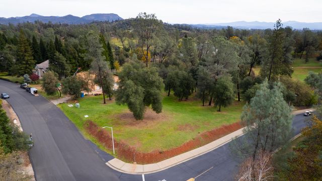 13315 Tierra Heights Road, Redding, CA 96003