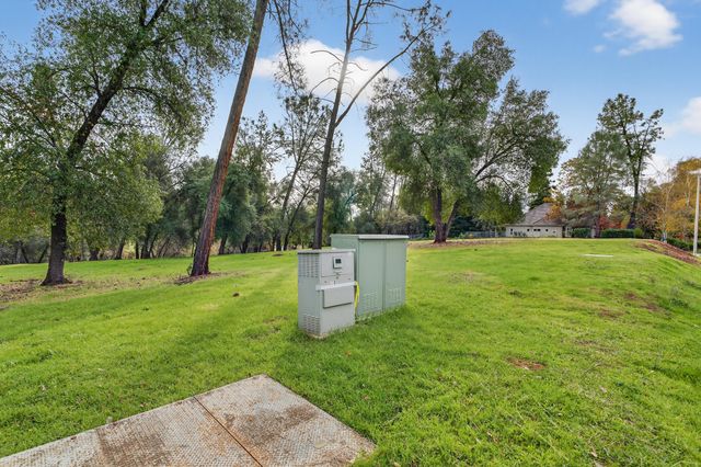 13315 Tierra Heights Road, Redding, CA 96003