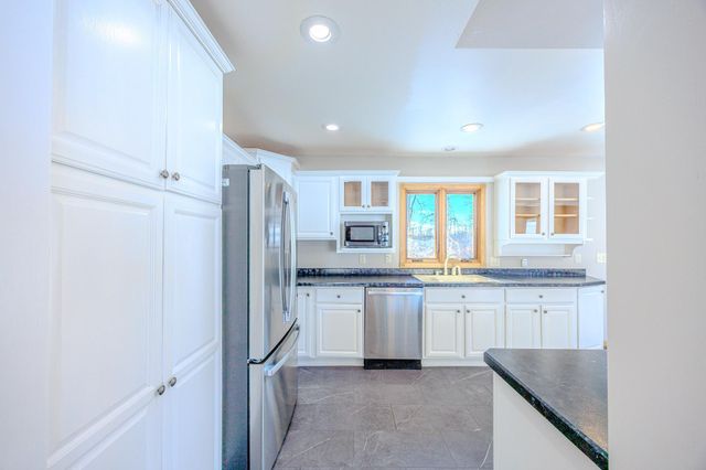 1606 S Lake Irving Drive SW, Bemidji, MN 56601