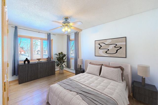 1606 S Lake Irving Drive SW, Bemidji, MN 56601