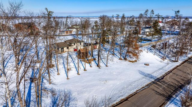 1606 S Lake Irving Drive SW, Bemidji, MN 56601