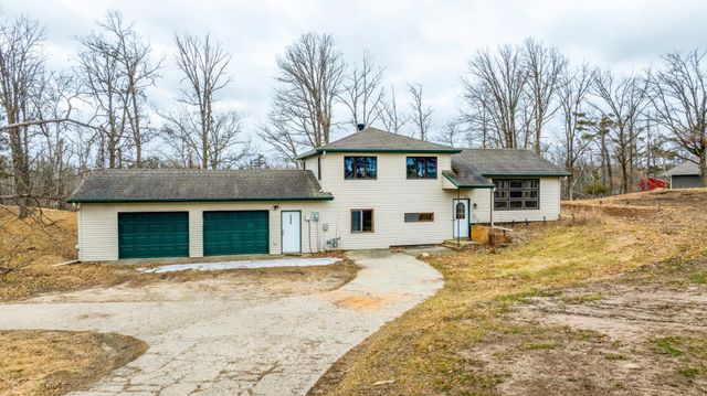 1606 S Lake Irving Drive SW, Bemidji, MN 56601