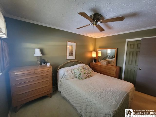 28 Laurie Lane, Jamestown, NY 14701