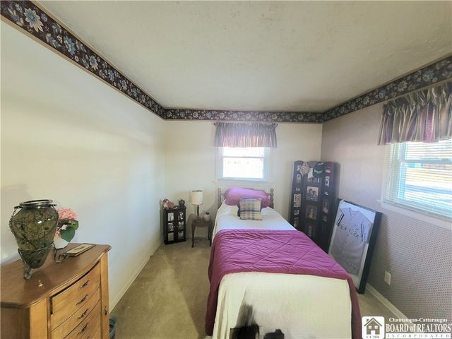 28 Laurie Lane, Jamestown, NY 14701