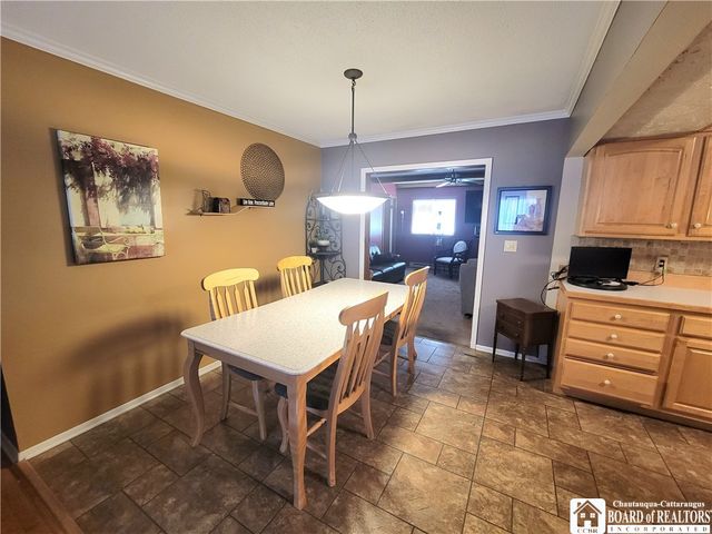 28 Laurie Lane, Jamestown, NY 14701