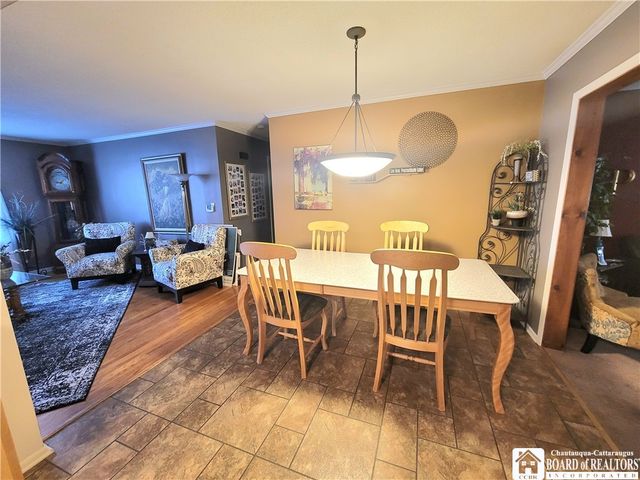 28 Laurie Lane, Jamestown, NY 14701