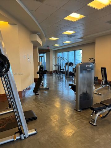 1060 Brickell Ave 2309, Miami, FL 33131