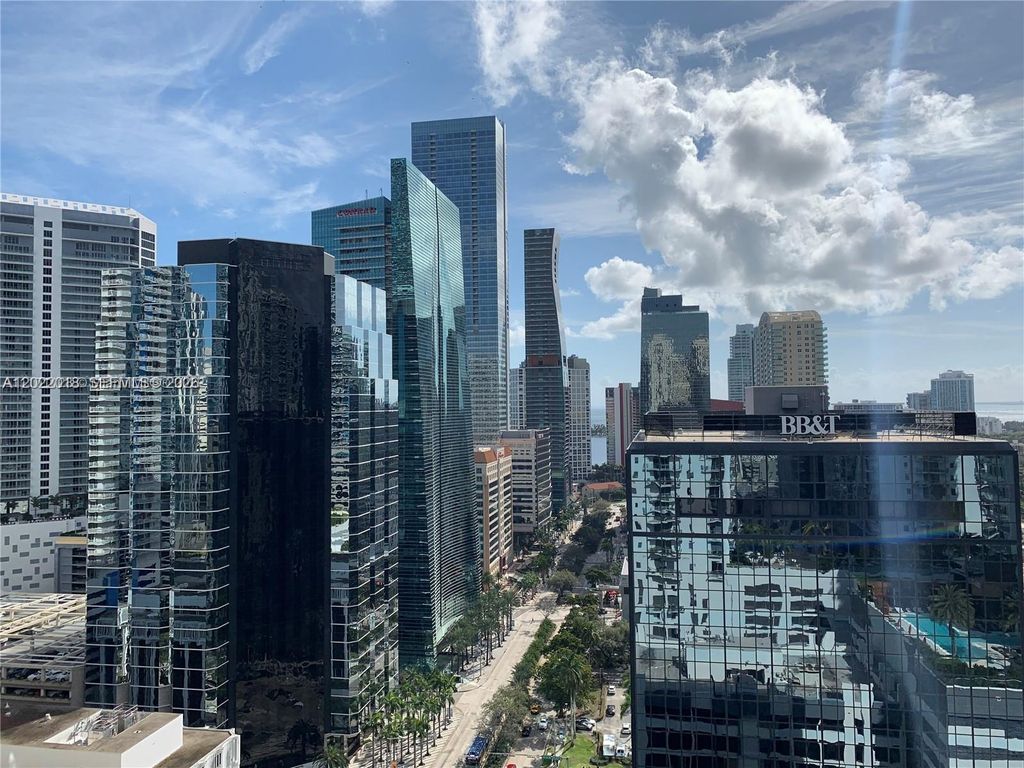 1060 Brickell Ave 2309, Miami, FL 33131