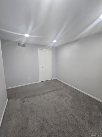 8410 Hickory Drive, Sterling Heights, MI 48312