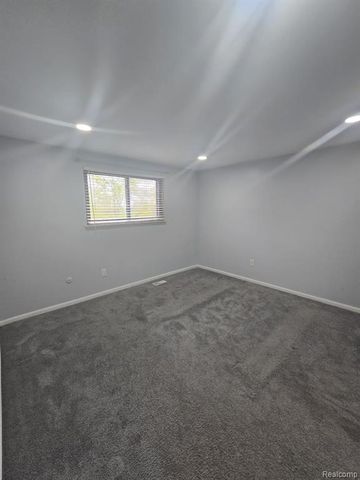 8410 Hickory Drive, Sterling Heights, MI 48312