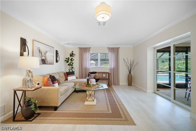 2236 Queens BLVD, Naples, FL 34112