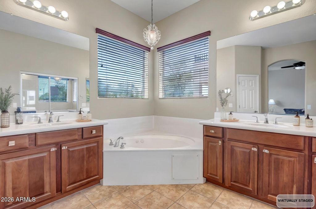 Image 8 of property listing at 4623 W HEYERDAHL Court, New River, AZ 85087