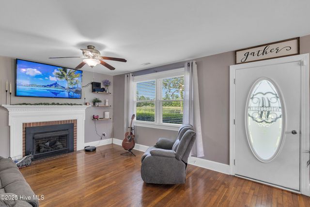 840 S Nc Highway 111, Chinquapin, NC 28521