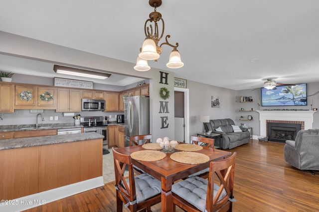 840 S Nc Highway 111, Chinquapin, NC 28521