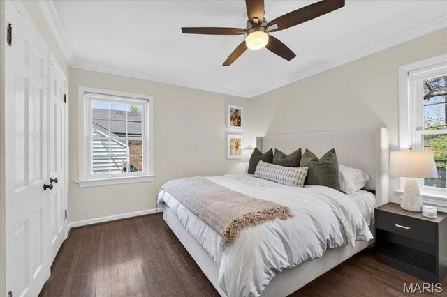 881 Victoria Place, St Louis, MO 63122