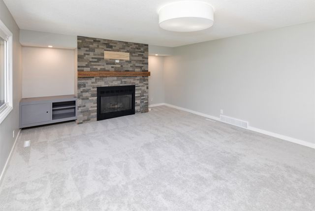 5509 Cody Drive, West Des Moines, IA 50266