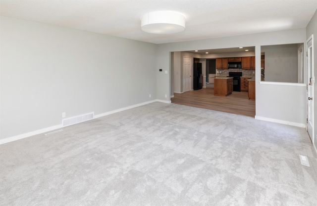 5509 Cody Drive, West Des Moines, IA 50266