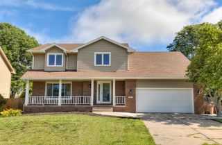 5509 Cody Drive, West Des Moines, IA 50266