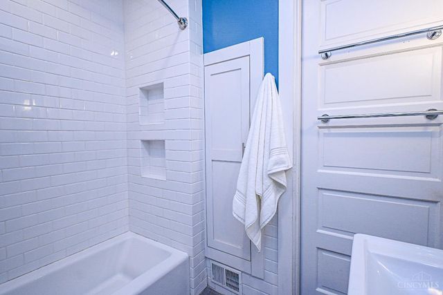 3046 Daytona Avenue, Cincinnati, OH 45211