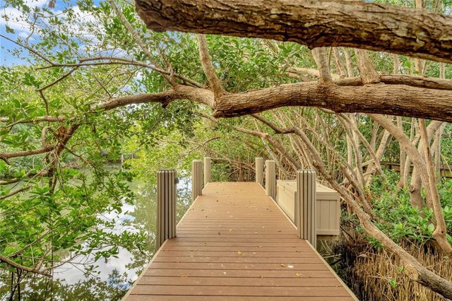 790 Lake Drive, Vero Beach, FL 32963