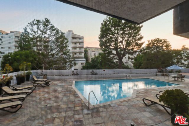 10982 Roebling Avenue 103, Los Angeles, CA 90024