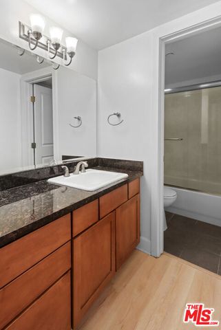 10982 Roebling Avenue 103, Los Angeles, CA 90024