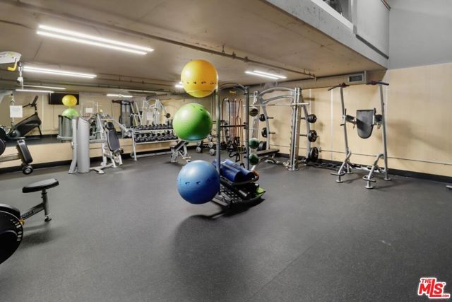 10982 Roebling Avenue 103, Los Angeles, CA 90024