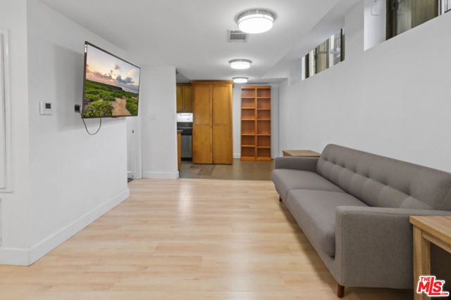 10982 Roebling Avenue 103, Los Angeles, CA 90024