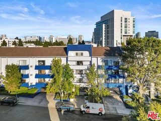 10982 Roebling Avenue 103, Los Angeles, CA 90024