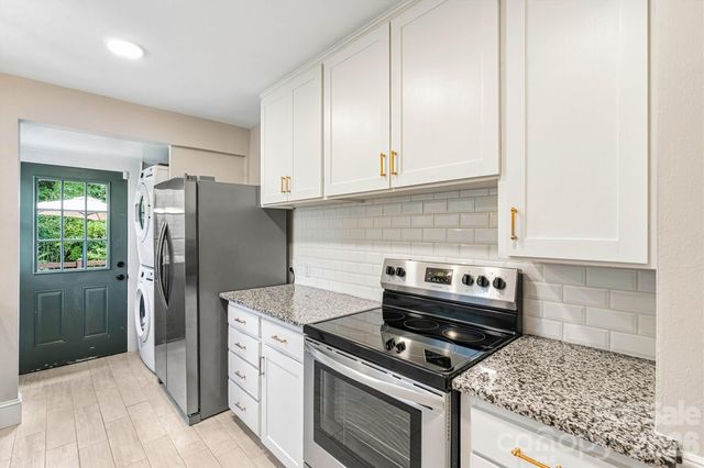 1252 11th Street, Hickory, NC 28601