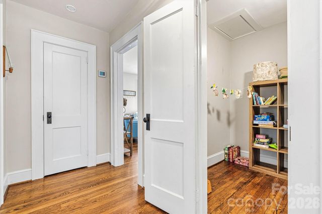 1252 11th Street, Hickory, NC 28601
