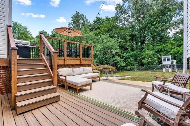 1252 11th Street, Hickory, NC 28601