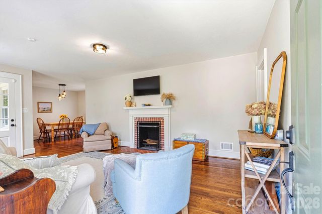 1252 11th Street, Hickory, NC 28601