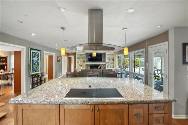 215 Mitchell St, Corpus Christi, TX 78411