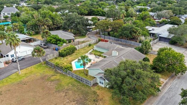 215 Mitchell St, Corpus Christi, TX 78411
