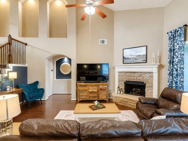 574 Southampton Lane, League City, TX 77573