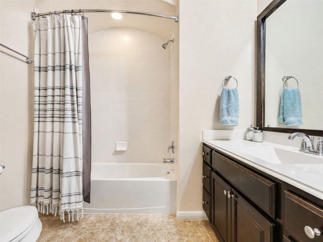 574 Southampton Lane, League City, TX 77573