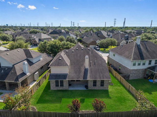 574 Southampton Lane, League City, TX 77573