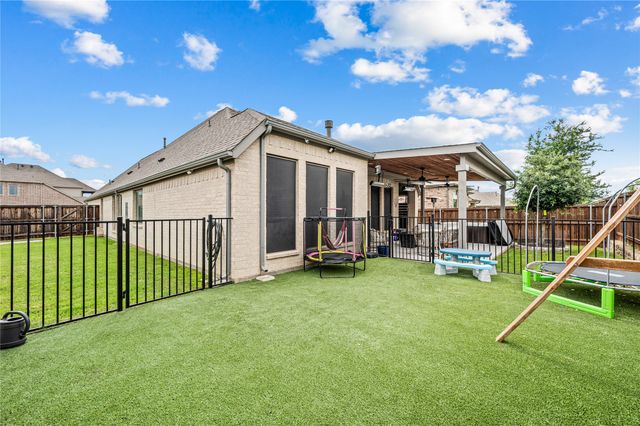 3732 Trail Creek Drive, Little Elm, TX 75068