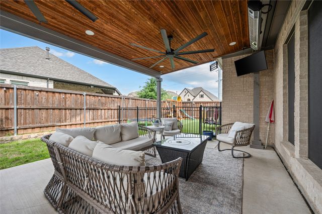 3732 Trail Creek Drive, Little Elm, TX 75068