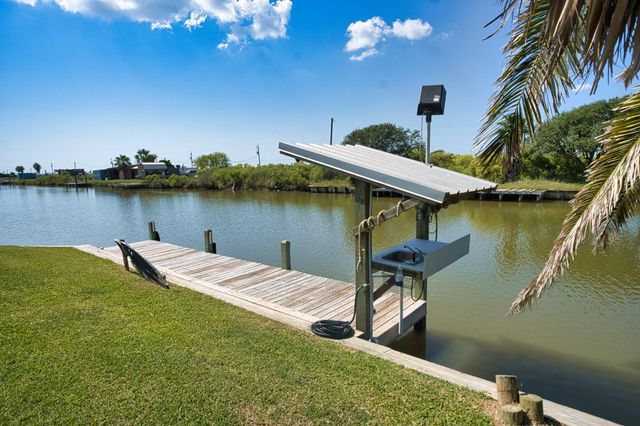 1838 Hall Avenue, Sargent, TX 77414