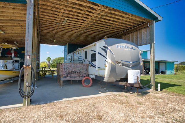 1838 Hall Avenue, Sargent, TX 77414