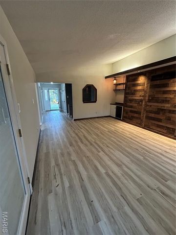 4155 Attleboro Court, St Charles, MO 63304