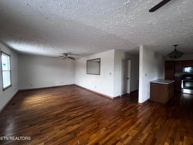 555 Oakley Allons Rd, Allons, TN 38541