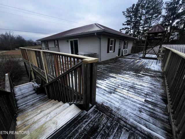 555 Oakley Allons Rd, Allons, TN 38541