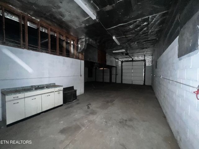 555 Oakley Allons Rd, Allons, TN 38541