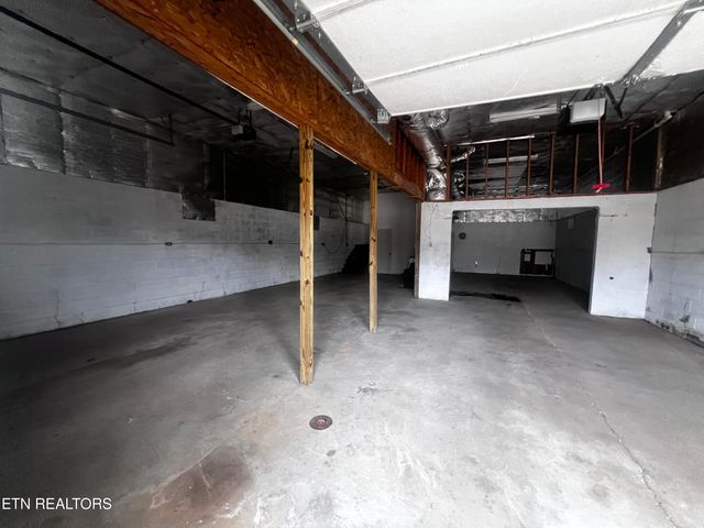 555 Oakley Allons Rd, Allons, TN 38541