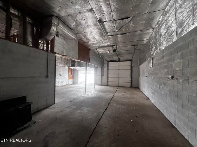 555 Oakley Allons Rd, Allons, TN 38541